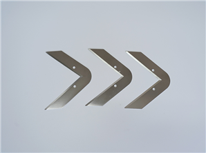 V-shaped blade